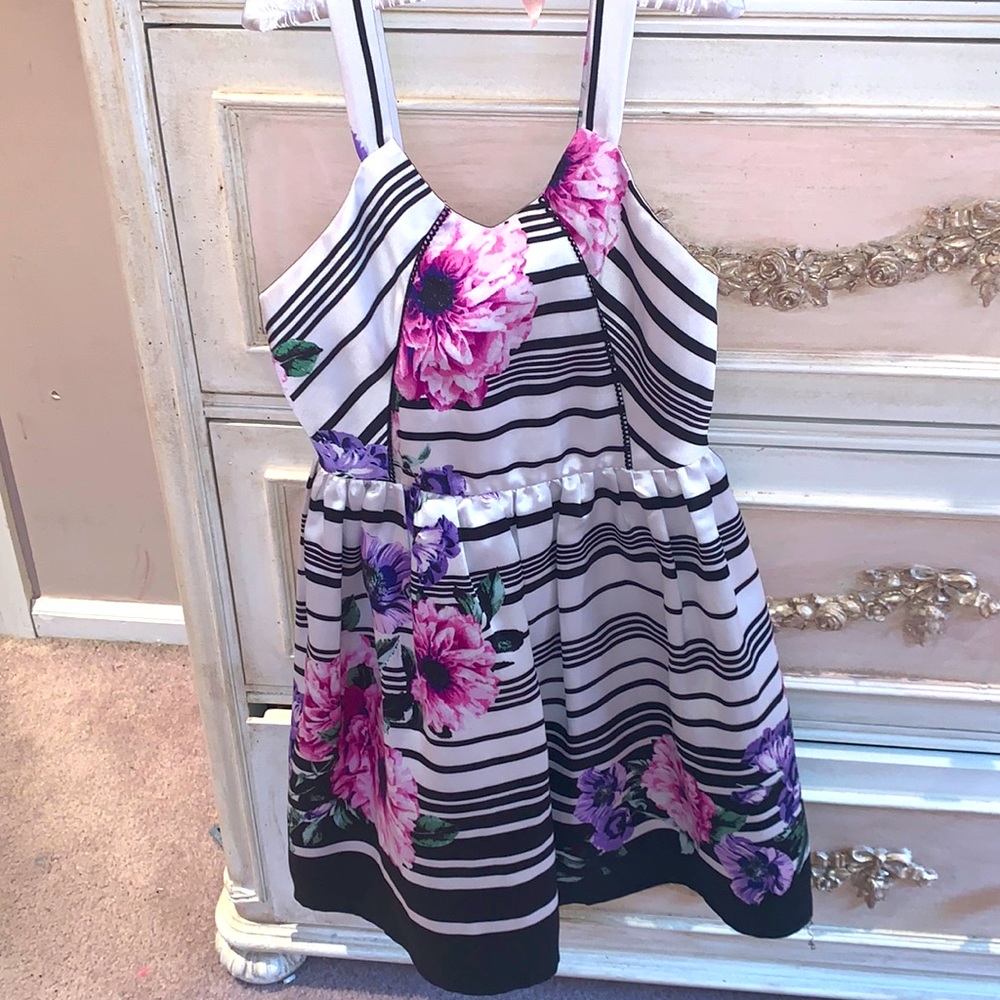 Trixxi Girl striped formal 🌸 🌺 dress 🦓 Sz 8